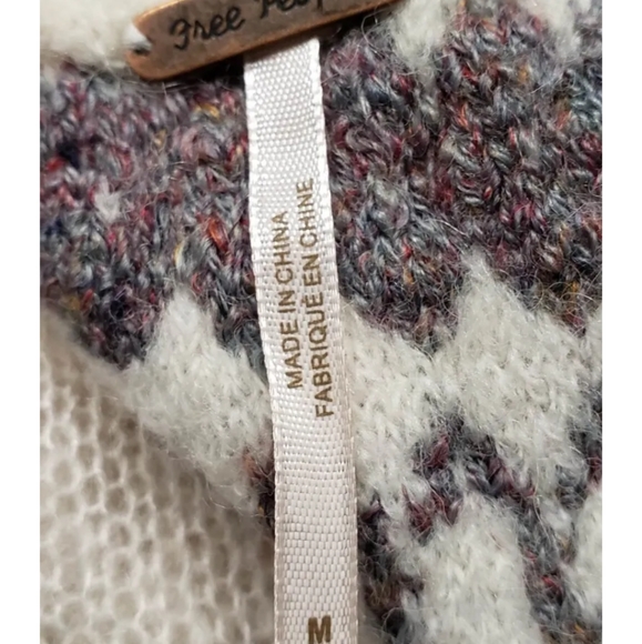 Free People Lock Lomand Women's Sweater Size: Medium Flutter Sleeve - Picture 7 of 12